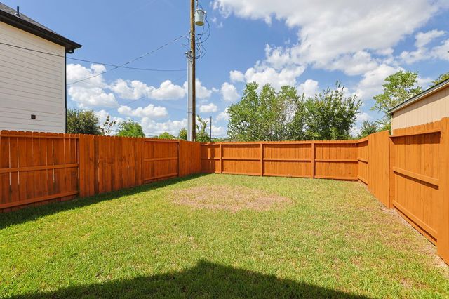3126 Erica Lane A, Houston, TX 77051