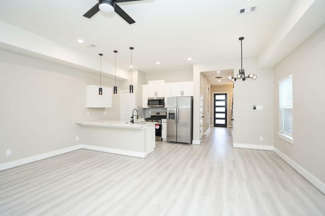 3126 Erica Lane A, Houston, TX 77051