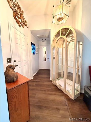 510 W Larchmont Court, Beverly Hills, FL 34465