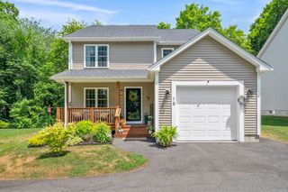 16 Farnum St 16, Uxbridge, MA 01569