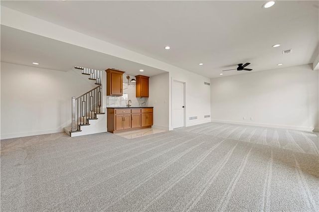 13407 W 174th Terrace, Overland Park, KS 66221