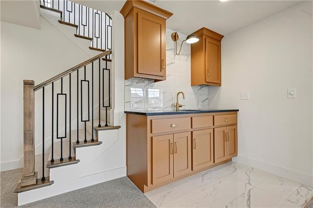 13407 W 174th Terrace, Overland Park, KS 66221