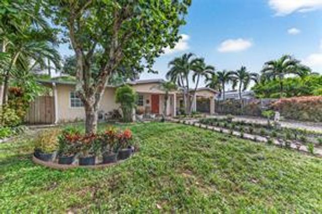 1412 NE 14th Place, Fort Lauderdale, FL 33304