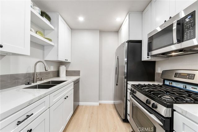 6600 6600 Warner 10, Huntington Beach, CA 92647