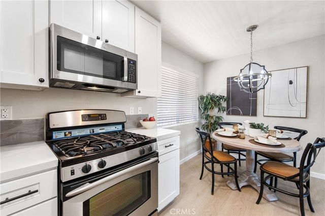 6600 6600 Warner 10, Huntington Beach, CA 92647