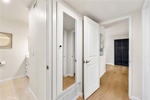 6600 6600 Warner 10, Huntington Beach, CA 92647