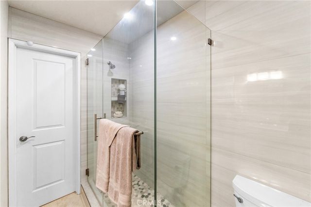 6600 6600 Warner 10, Huntington Beach, CA 92647