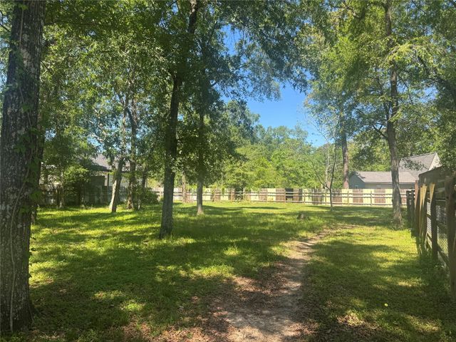1418 Black Bear Drive, Crosby, TX 77532