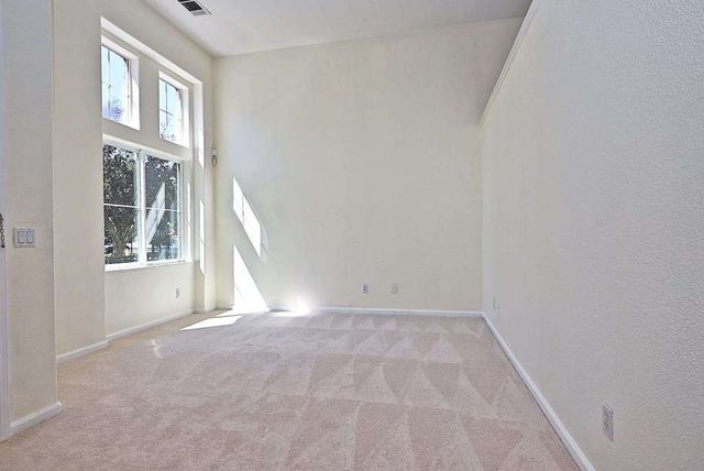 215 Santa Barbara St, San Pablo, CA 94806