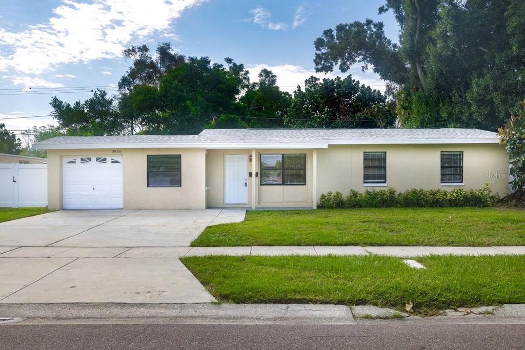 3936 NEPTUNE DRIVE SE, St Petersburg, FL 33705