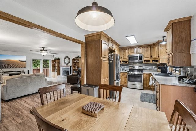 12410 SE 210th Street, Kent, WA 98031