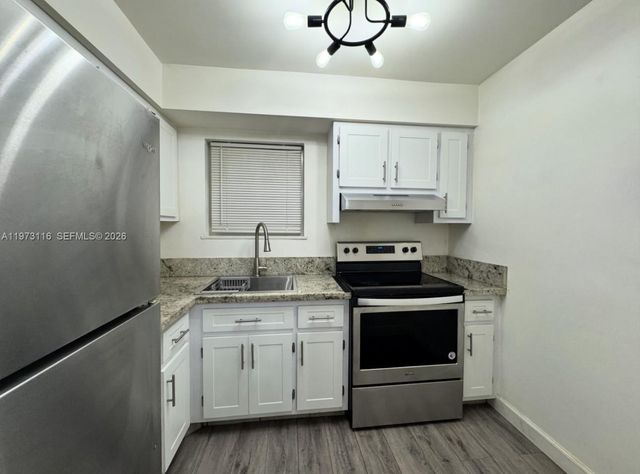 7450 Miami Lakes Dr C108, Miami Lakes, FL 33014