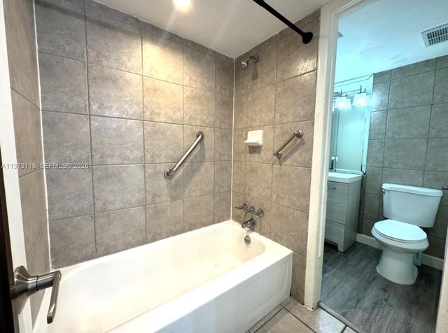 7450 Miami Lakes Dr C108, Miami Lakes, FL 33014