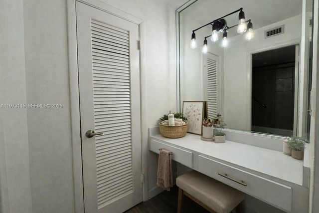 7450 Miami Lakes Dr C108, Miami Lakes, FL 33014