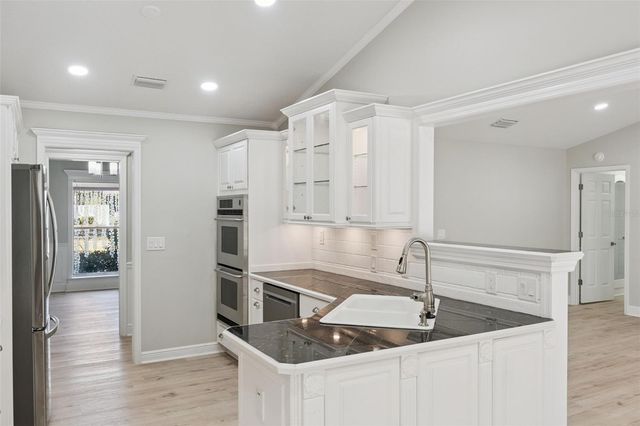 305 S CHASE COURT, Altamonte Springs, FL 32714