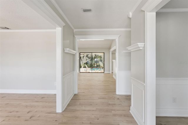 305 S CHASE COURT, Altamonte Springs, FL 32714