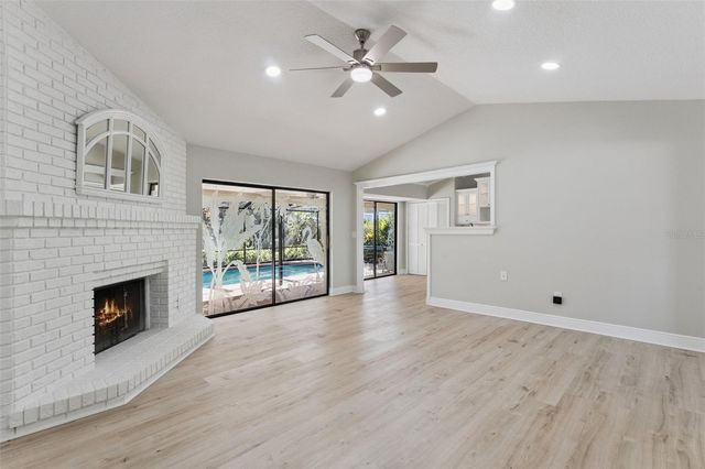 305 S CHASE COURT, Altamonte Springs, FL 32714