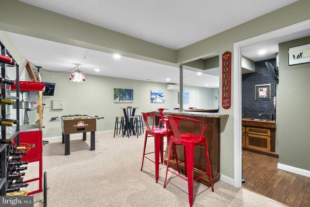 6841 CARAVAN CT, Columbia, MD 21044