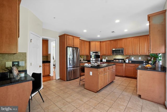 12711 GORMAN CIR, Boyds, MD 20841