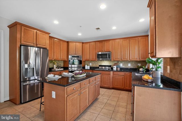 12711 GORMAN CIR, Boyds, MD 20841
