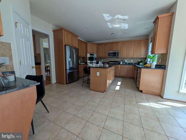 12711 GORMAN CIR, Boyds, MD 20841