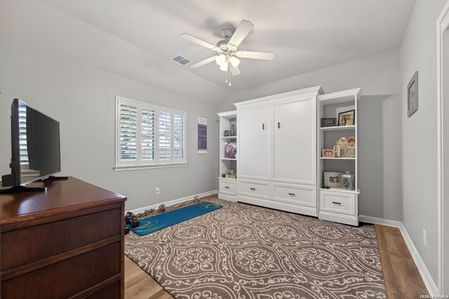 9514 Potters Pt, Helotes, TX 78023