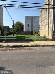 1818 W MONTGOMERY AVE, Philadelphia, PA 19121
