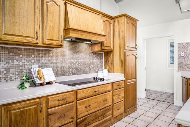 102 Adams Way, Canyon Lake, TX 78133