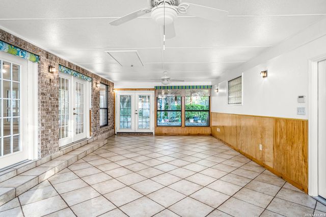 102 Adams Way, Canyon Lake, TX 78133