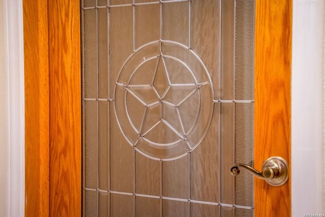 102 Adams Way, Canyon Lake, TX 78133