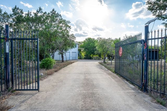 102 Adams Way, Canyon Lake, TX 78133