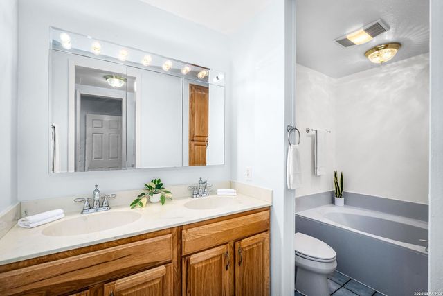 102 Adams Way, Canyon Lake, TX 78133