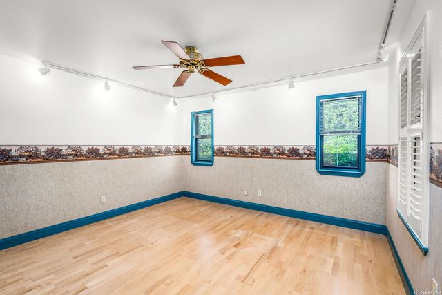 102 Adams Way, Canyon Lake, TX 78133