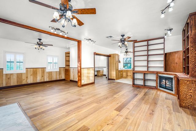 102 Adams Way, Canyon Lake, TX 78133