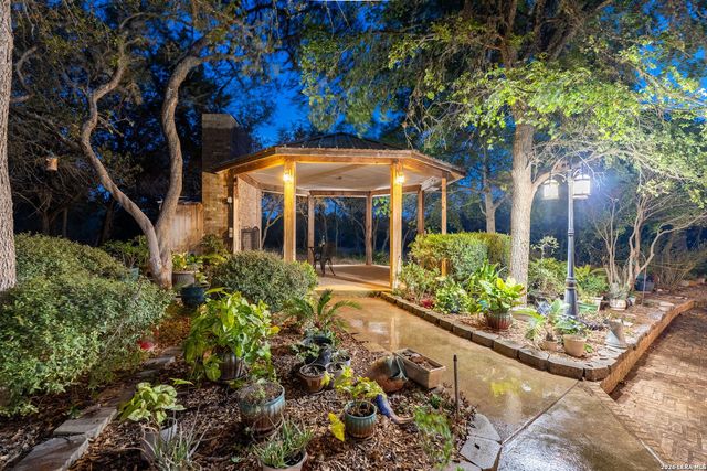 102 Adams Way, Canyon Lake, TX 78133