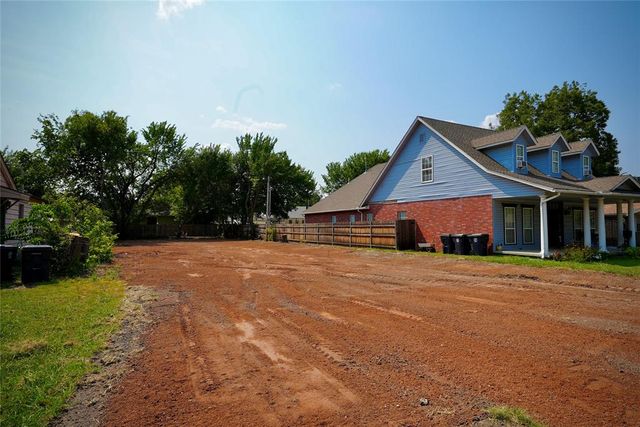 4803 N Asbury Avenue, Bethany, OK 73008