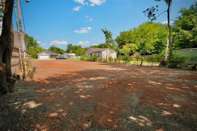 4803 N Asbury Avenue, Bethany, OK 73008