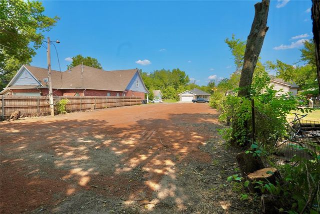 4803 N Asbury Avenue, Bethany, OK 73008