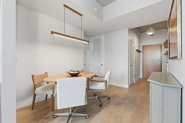 360 Nueces ST 1217, Austin, TX 78701