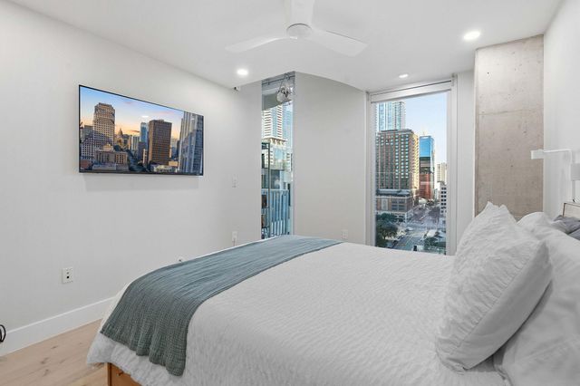 360 Nueces ST 1217, Austin, TX 78701