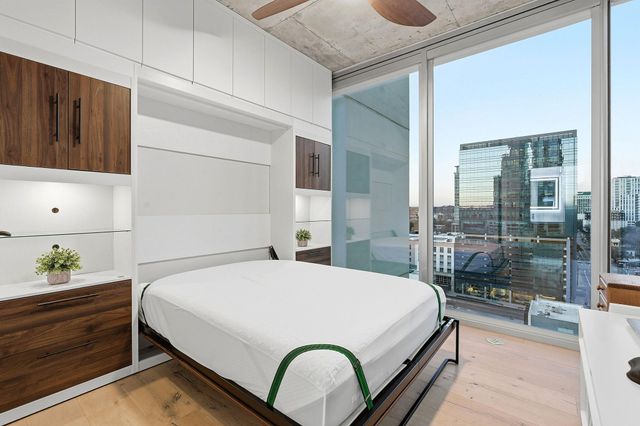 360 Nueces ST 1217, Austin, TX 78701