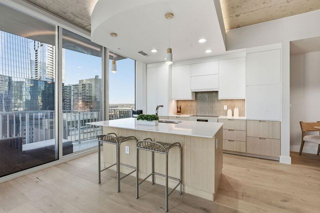 360 Nueces ST 1217, Austin, TX 78701