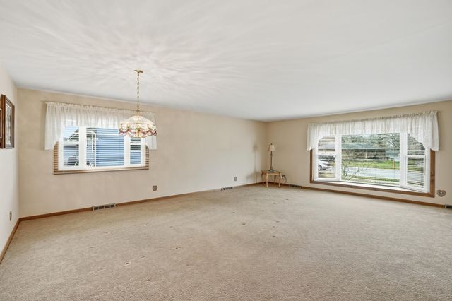 1917 Kennedy Avenue, Schererville, IN 46375