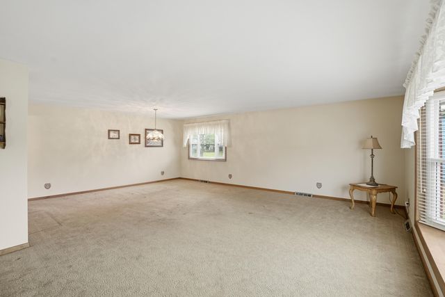 1917 Kennedy Avenue, Schererville, IN 46375