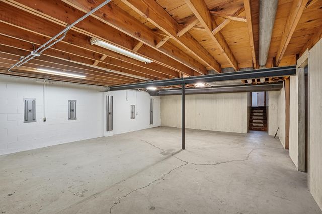 1917 Kennedy Avenue, Schererville, IN 46375