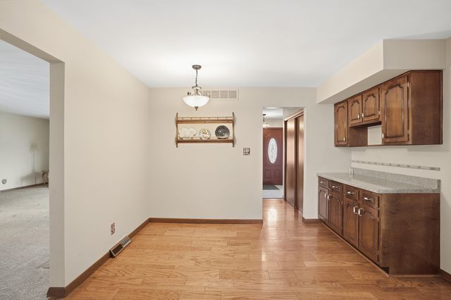 1917 Kennedy Avenue, Schererville, IN 46375