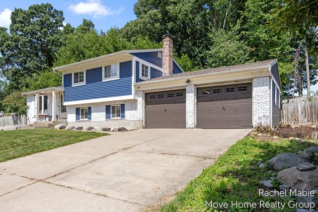 4774 Brookgate Drive Nw, Alpine Twp, MI 49321