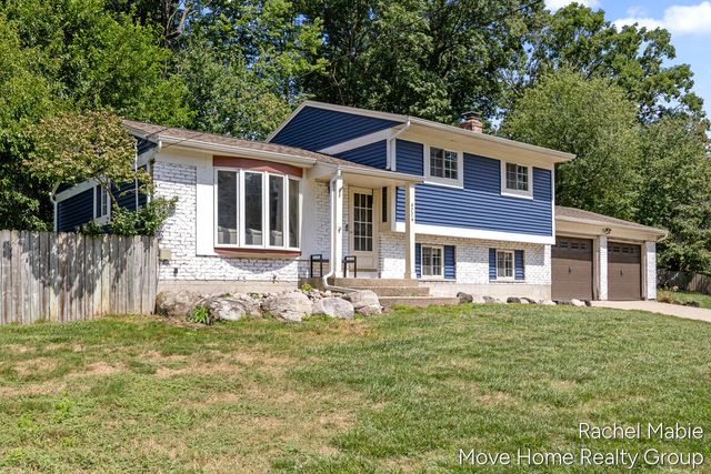4774 Brookgate Drive Nw, Alpine Twp, MI 49321