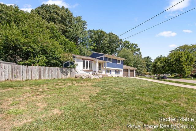 4774 Brookgate Drive Nw, Alpine Twp, MI 49321