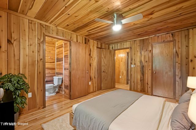 390 Fiddlers Branch Road, Hampton, TN 37658